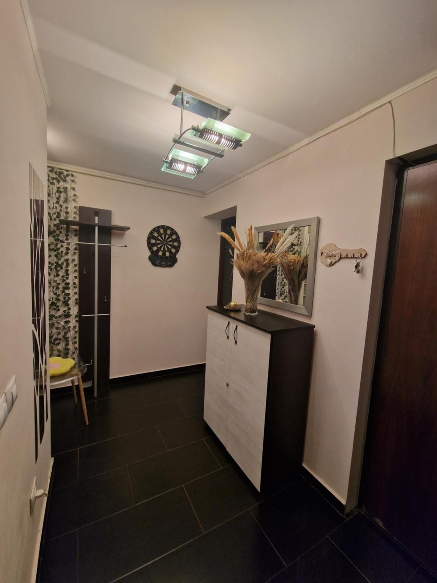 Apartament Red & Yellow Slanic Moldova Luaran gambar